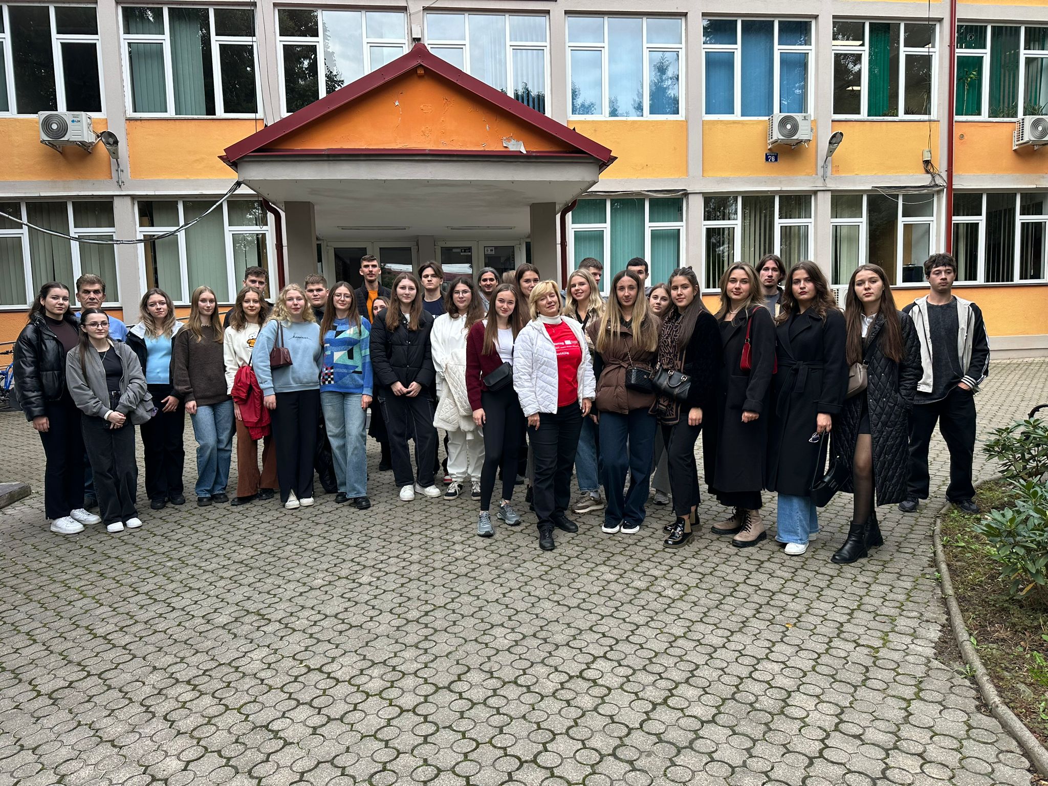 Training at “Acasă” Museum (Tăuții Măgherăuș) + beadwork workshop media